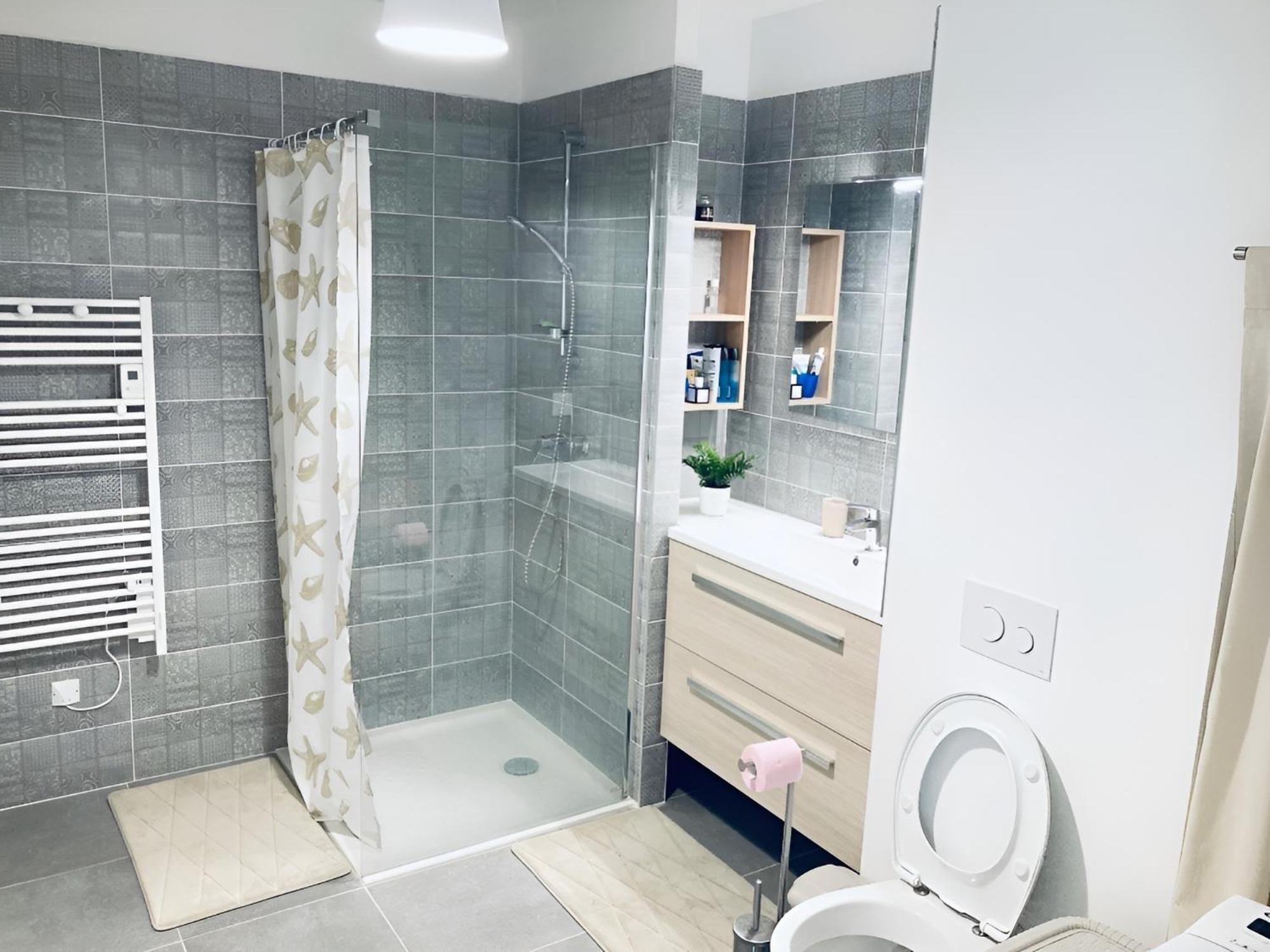 Appartement Design Au Coeur De Montpellier Avec Parking Prive Bagian luar foto